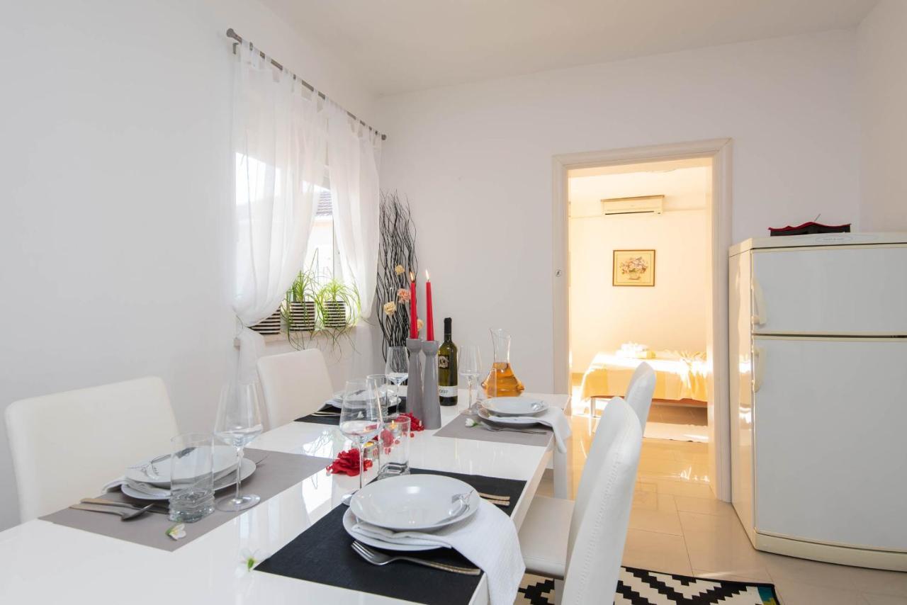 Apartments Lenka โอเรบิก ภายนอก รูปภาพ